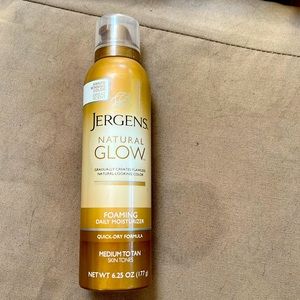 Jergens natural glow foaming moisturizer